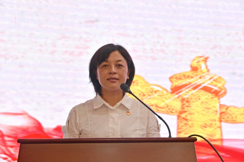 唐燕作工作报告.JPG