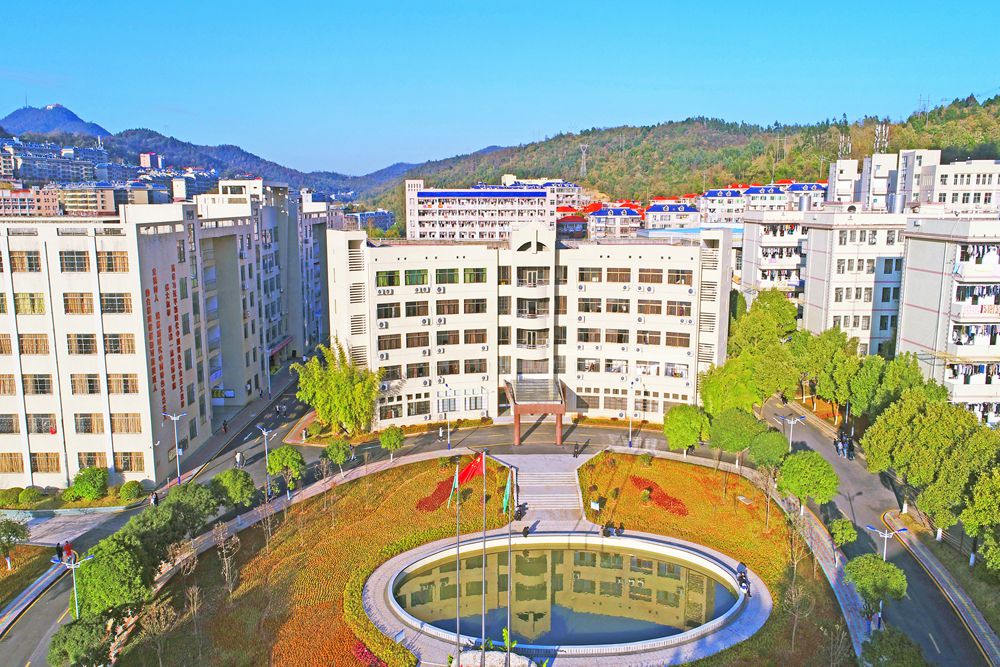 学院风光_郴州技师学院